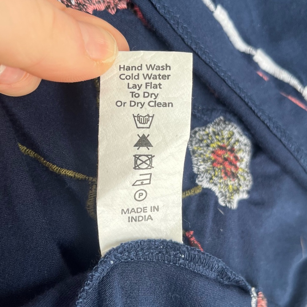 Caite by Anthropologie Embroidered floral Navy Open Front Cardigan flowy sz med - Picture 8 of 8